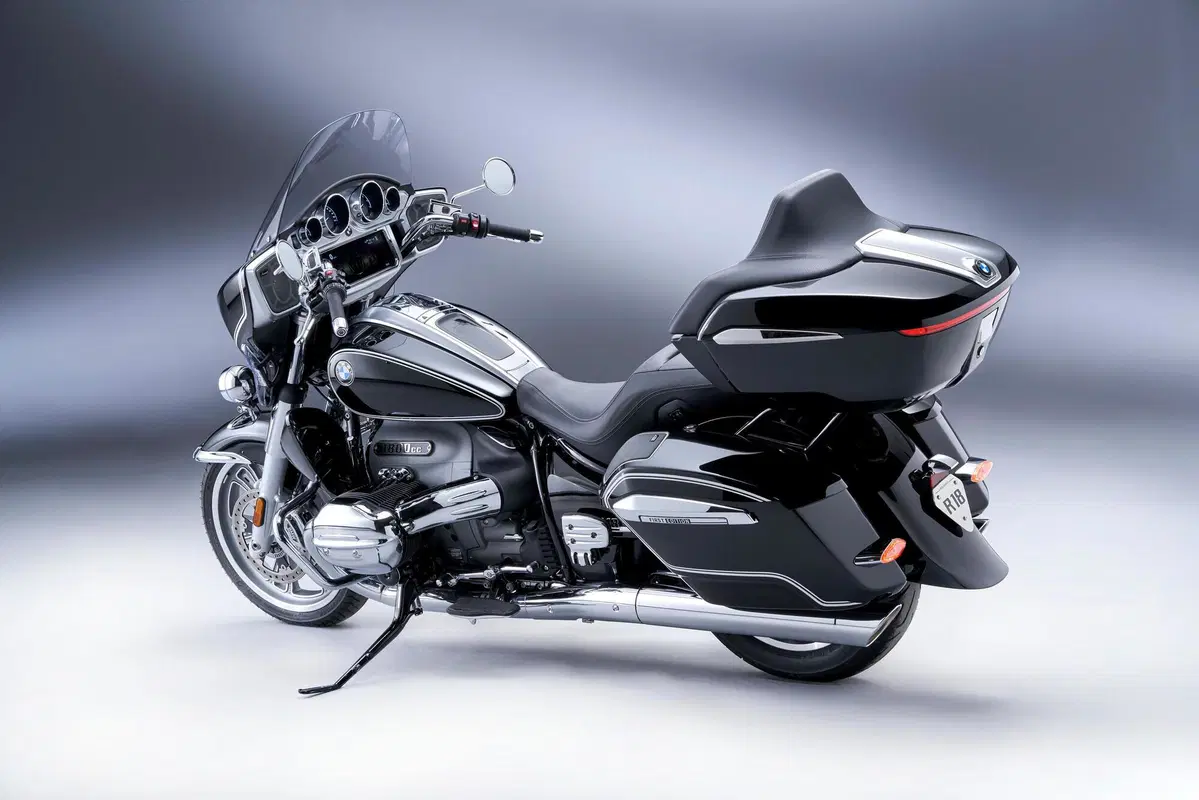 Nuove BMW R 18 Transcontinental e R 18 B. La famiglia "Big Boxer" si amplia (43)