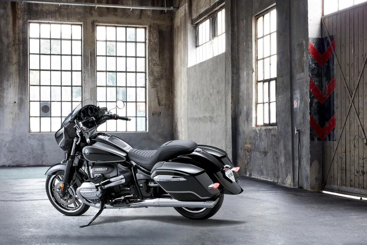 Nuove BMW R 18 Transcontinental e R 18 B. La famiglia "Big Boxer" si amplia (45)