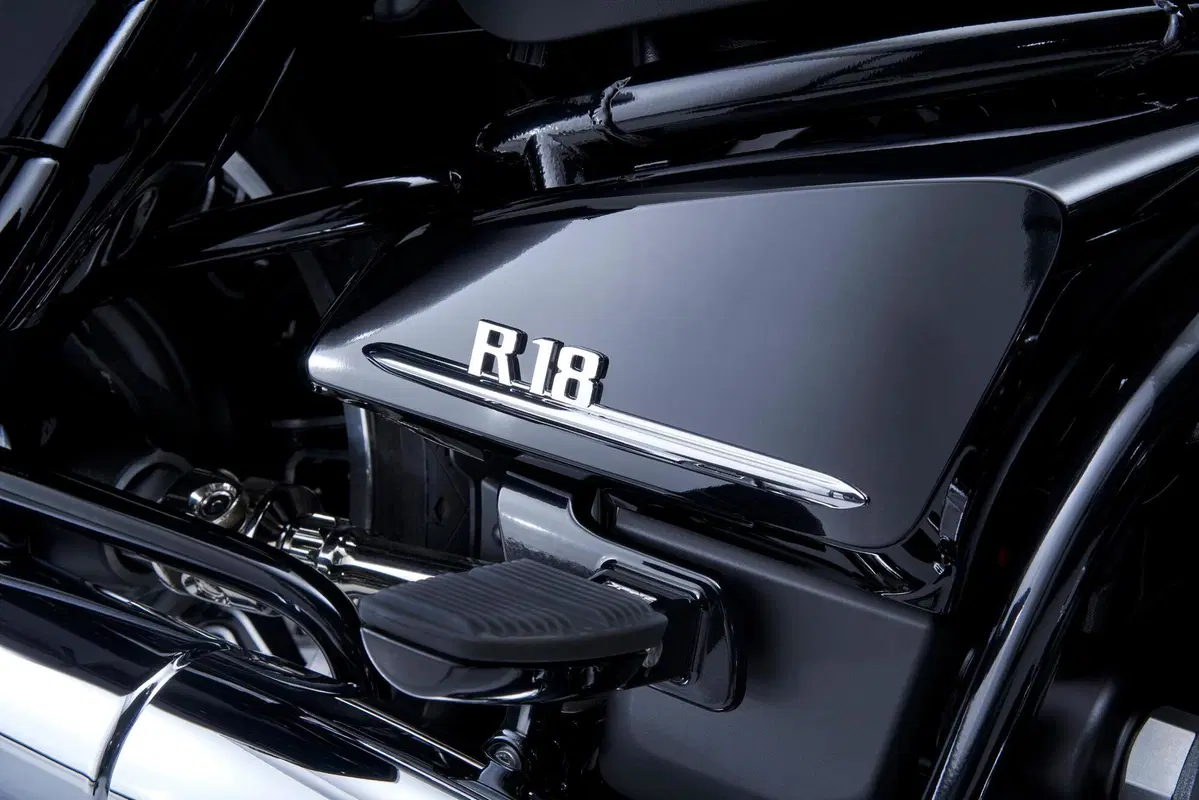 Nuove BMW R 18 Transcontinental e R 18 B. La famiglia "Big Boxer" si amplia (6)