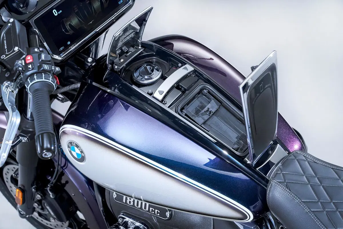 Nuove BMW R 18 Transcontinental e R 18 B. La famiglia "Big Boxer" si amplia (10)