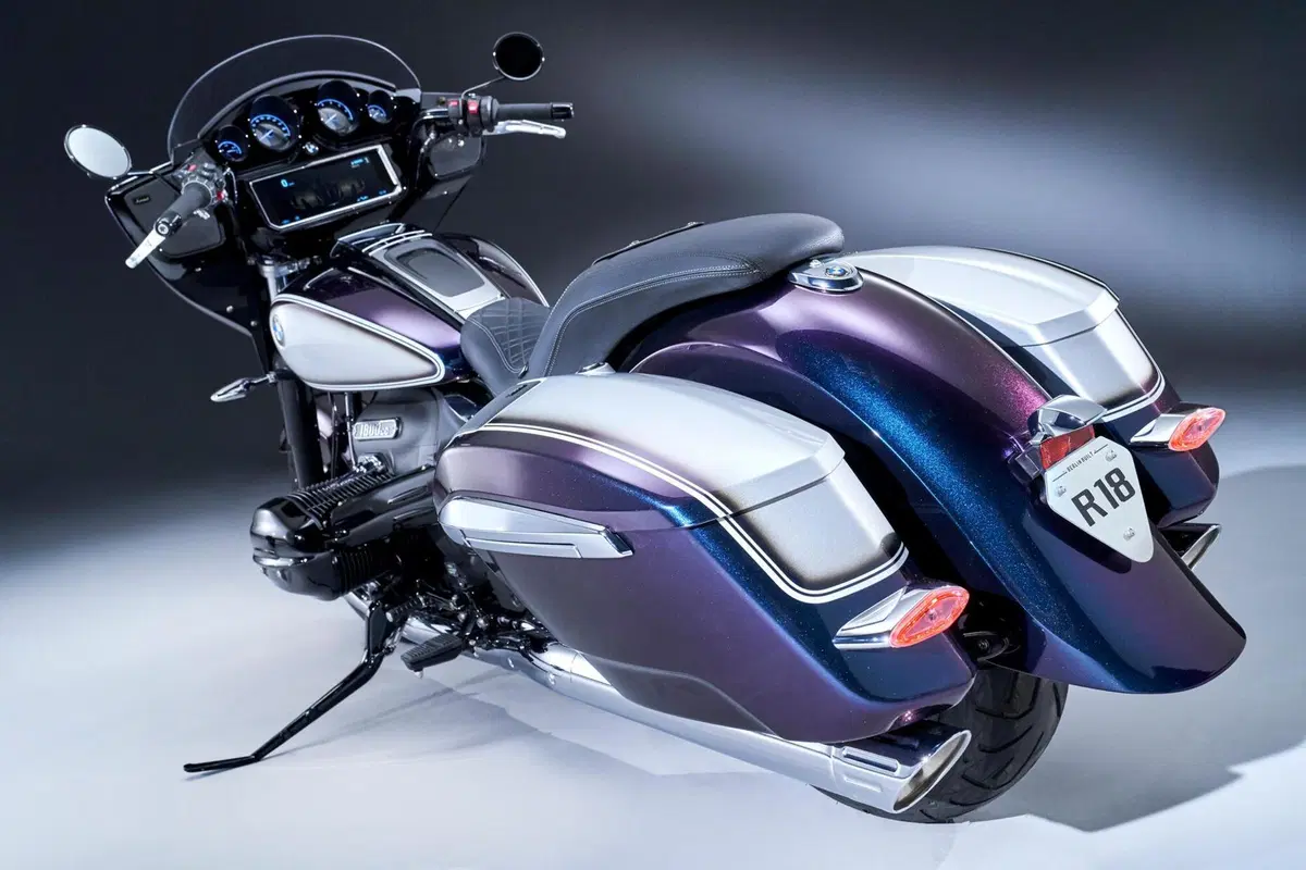 Nuove BMW R 18 Transcontinental e R 18 B. La famiglia "Big Boxer" si amplia (18)