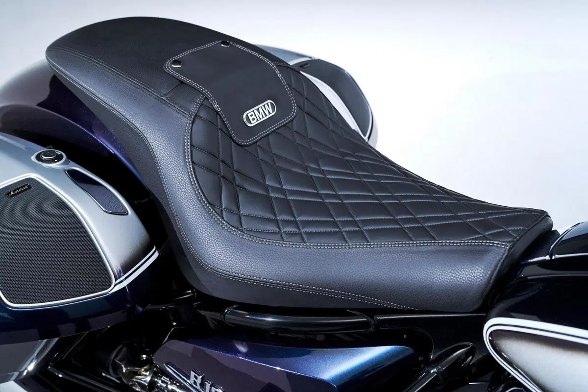 Nuove BMW R 18 Transcontinental e R 18 B. La famiglia "Big Boxer" si amplia (33)