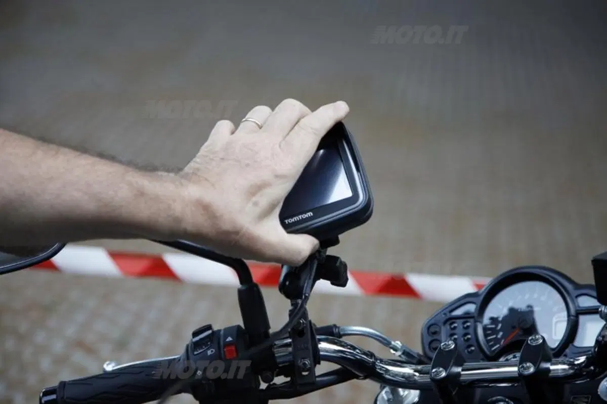 Nuovo navigatore Tom Tom Rider. A prova di moto  (4)