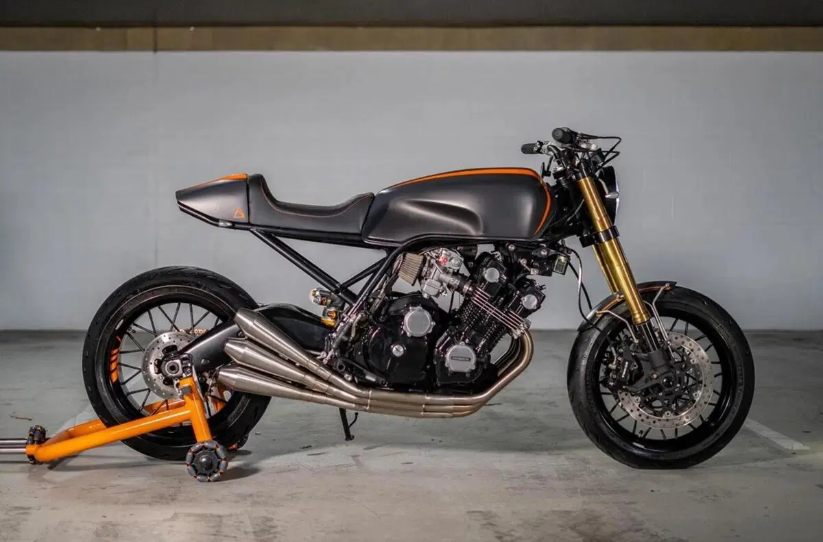 Purpose Built Moto Honda CBX 1000. Cafè Racer a sei cilindri
