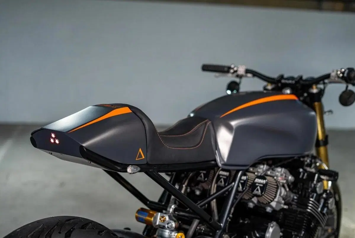 Purpose Built Moto Honda CBX 1000. Cafè Racer a sei cilindri (6)