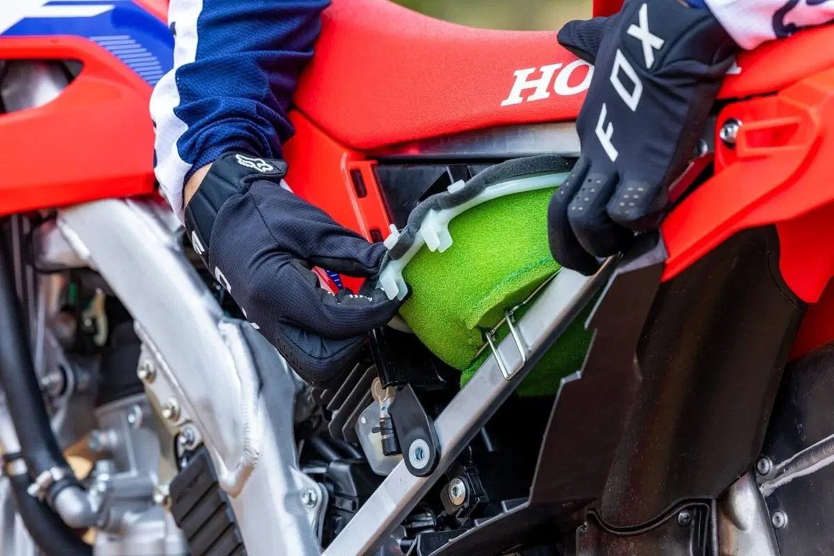 Honda CRF250R: ecco la 2022. Foto e dati (3)