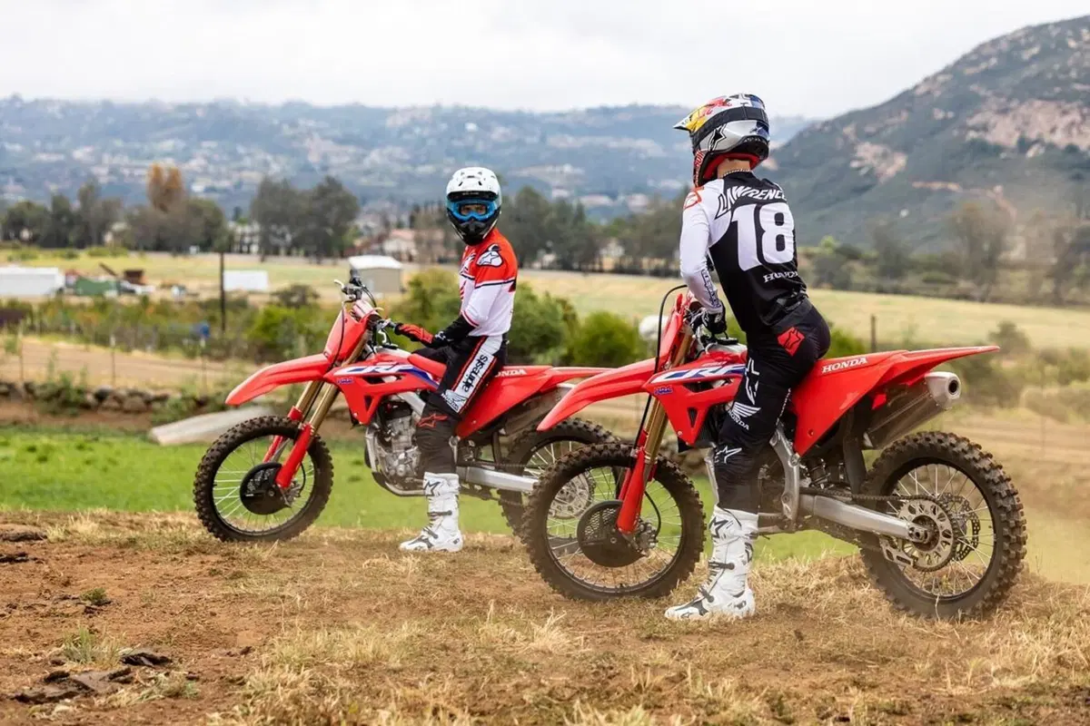Honda CRF250R: ecco la 2022. Foto e dati (3)