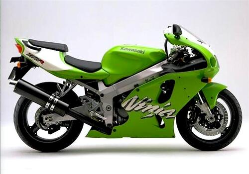 Dalla Kawasaki ZXR 750 al primo mondiale Superbike	 (7)