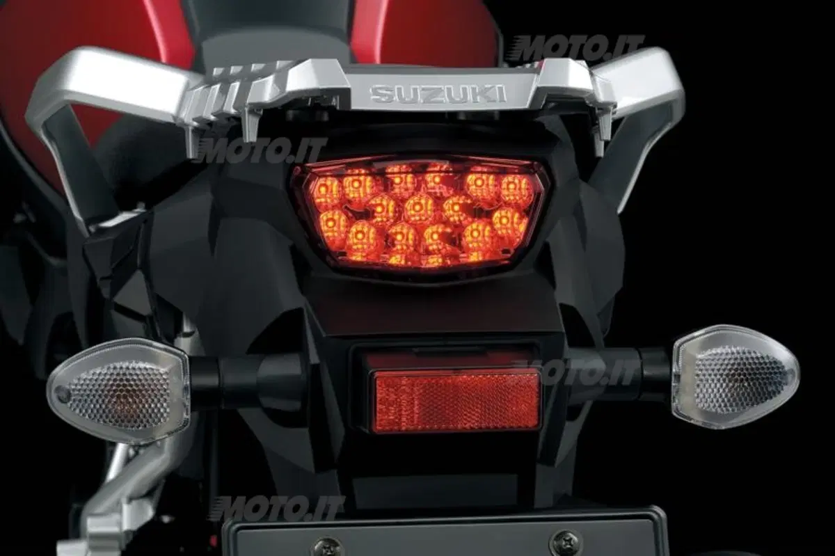 Suzuki V-Strom 1000 ABS 2014: le prime immagini su strada (8)
