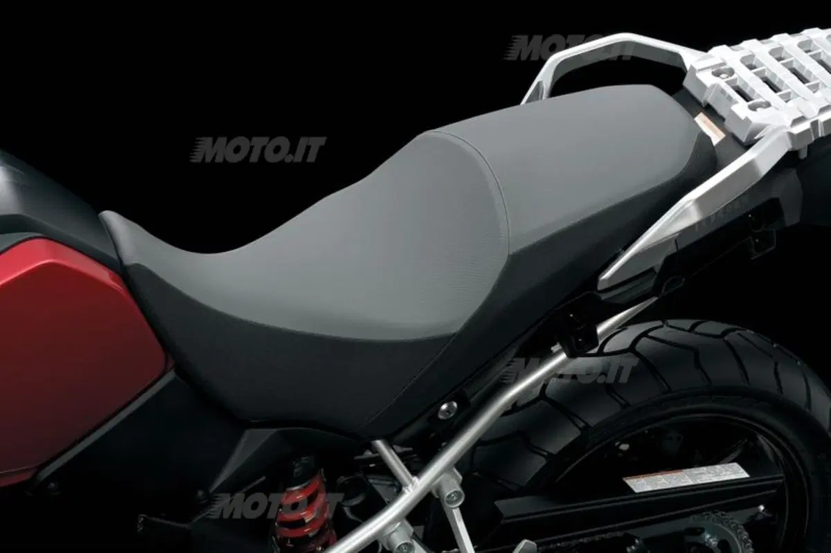 Suzuki V-Strom 1000 ABS 2014: le prime immagini su strada (9)