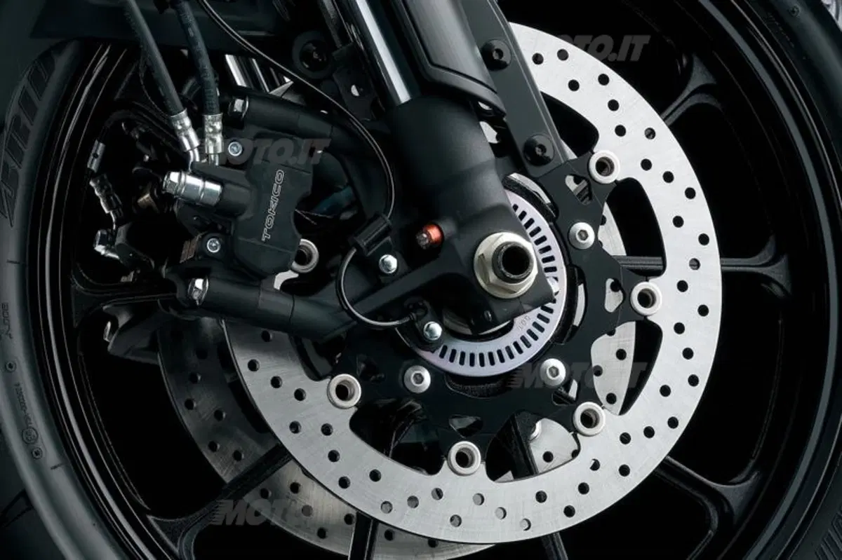 Suzuki V-Strom 1000 ABS 2014: le prime immagini su strada (16)