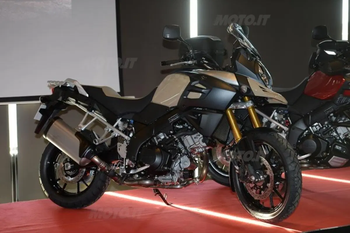 Suzuki V-Strom 1000 ABS 2014: le prime immagini su strada (31)