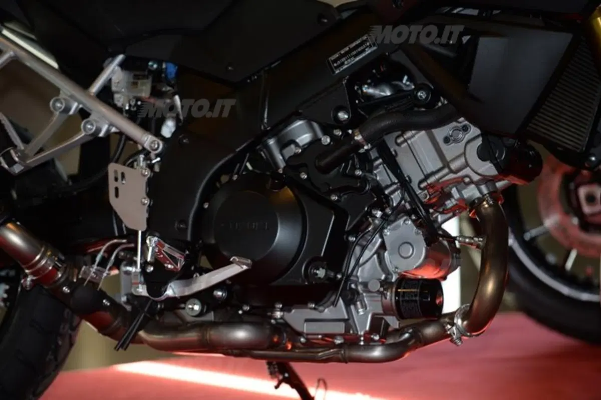 Suzuki V-Strom 1000 ABS 2014: le prime immagini su strada (33)
