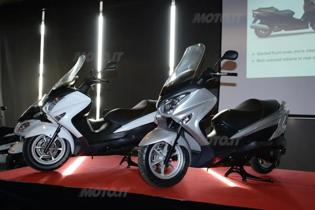 Suzuki Burgman 125 e 200 ABS 2014 (5)