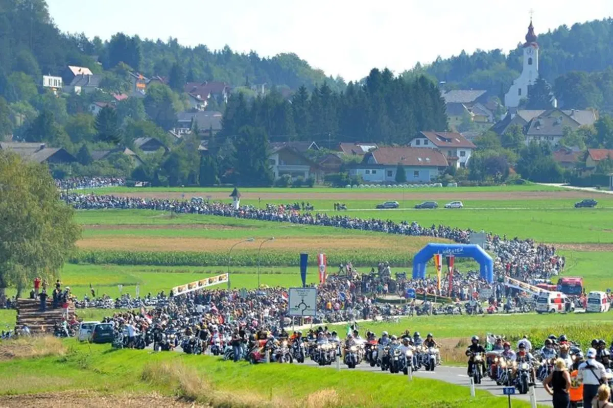 Oltre 100mila appassionati al 16° European Bike Week (4)