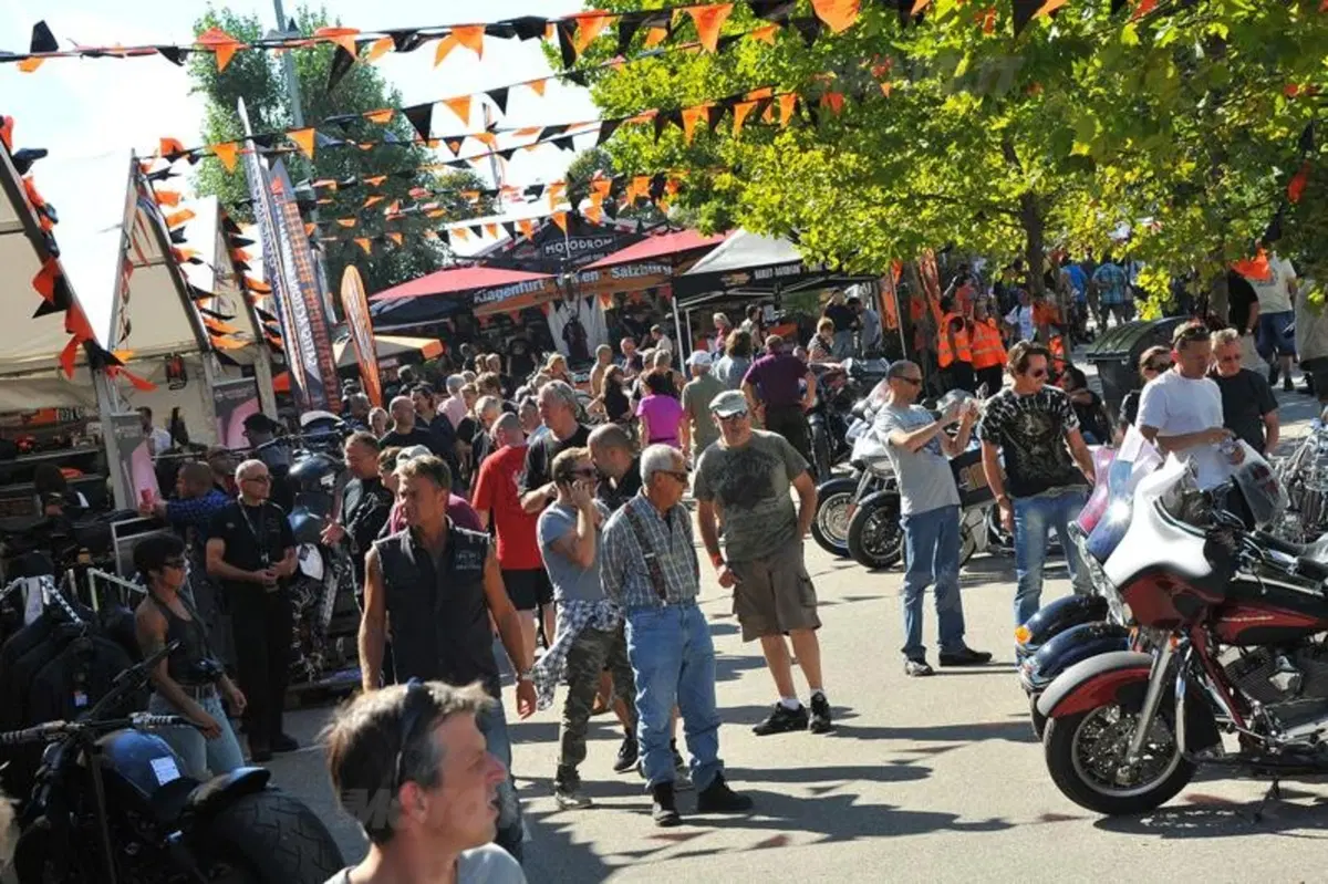 Oltre 100mila appassionati al 16° European Bike Week (11)