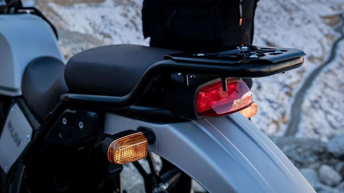 Royal Enfield Himalayan 2021. Ecco come cambia (14)