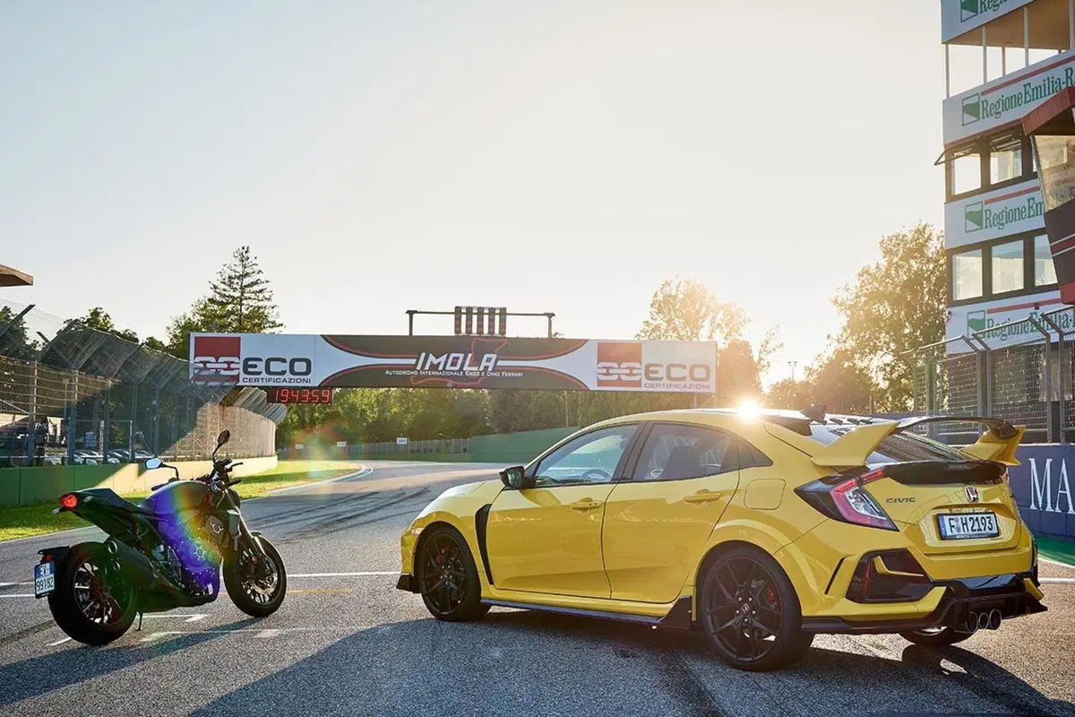 Honda, versioni speciali insieme a Imola [VIDEO] (3)
