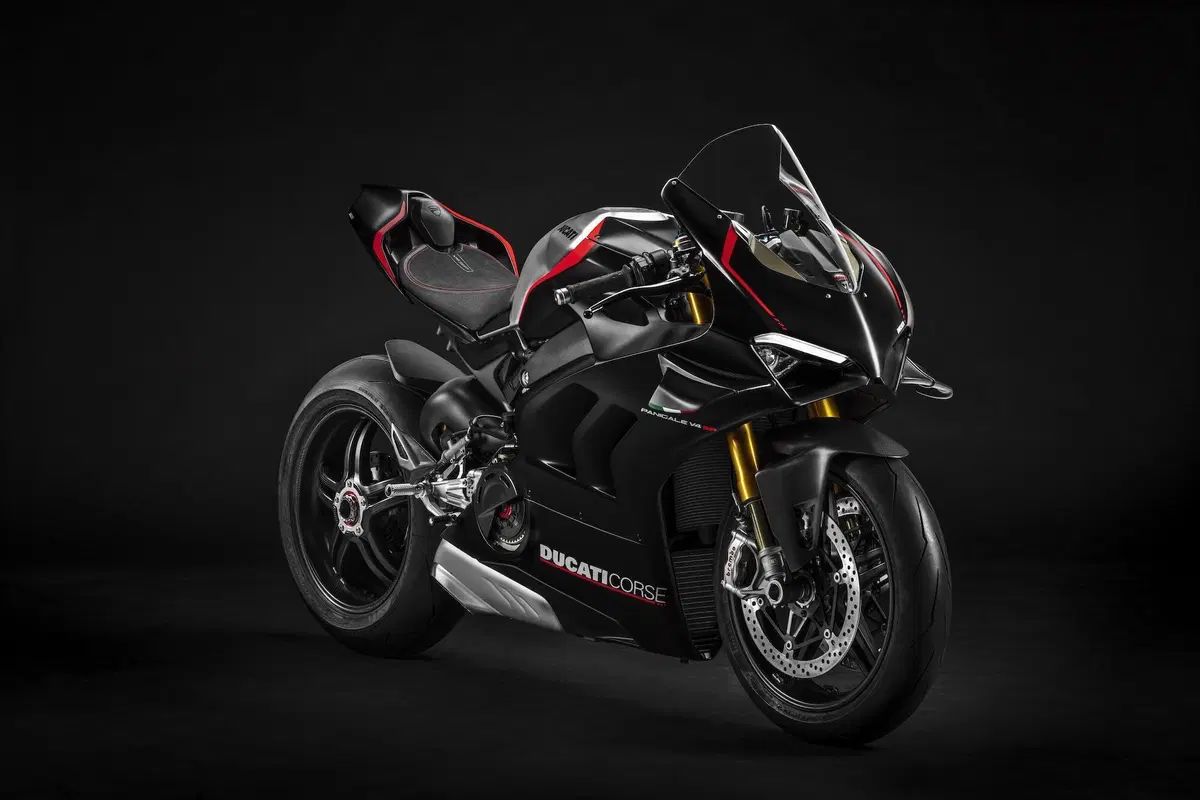 Ducati Panigale V4SP TEST: Il meglio dei tre mondi (10)