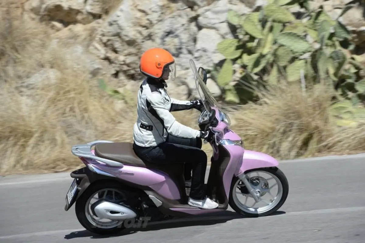 Honda SH Mode 125 (6)