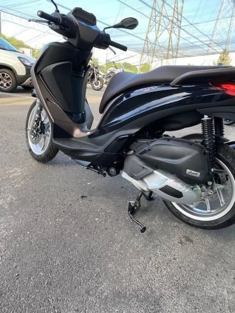 Piaggio Medley 150 ABS (2021 - 25) (6)