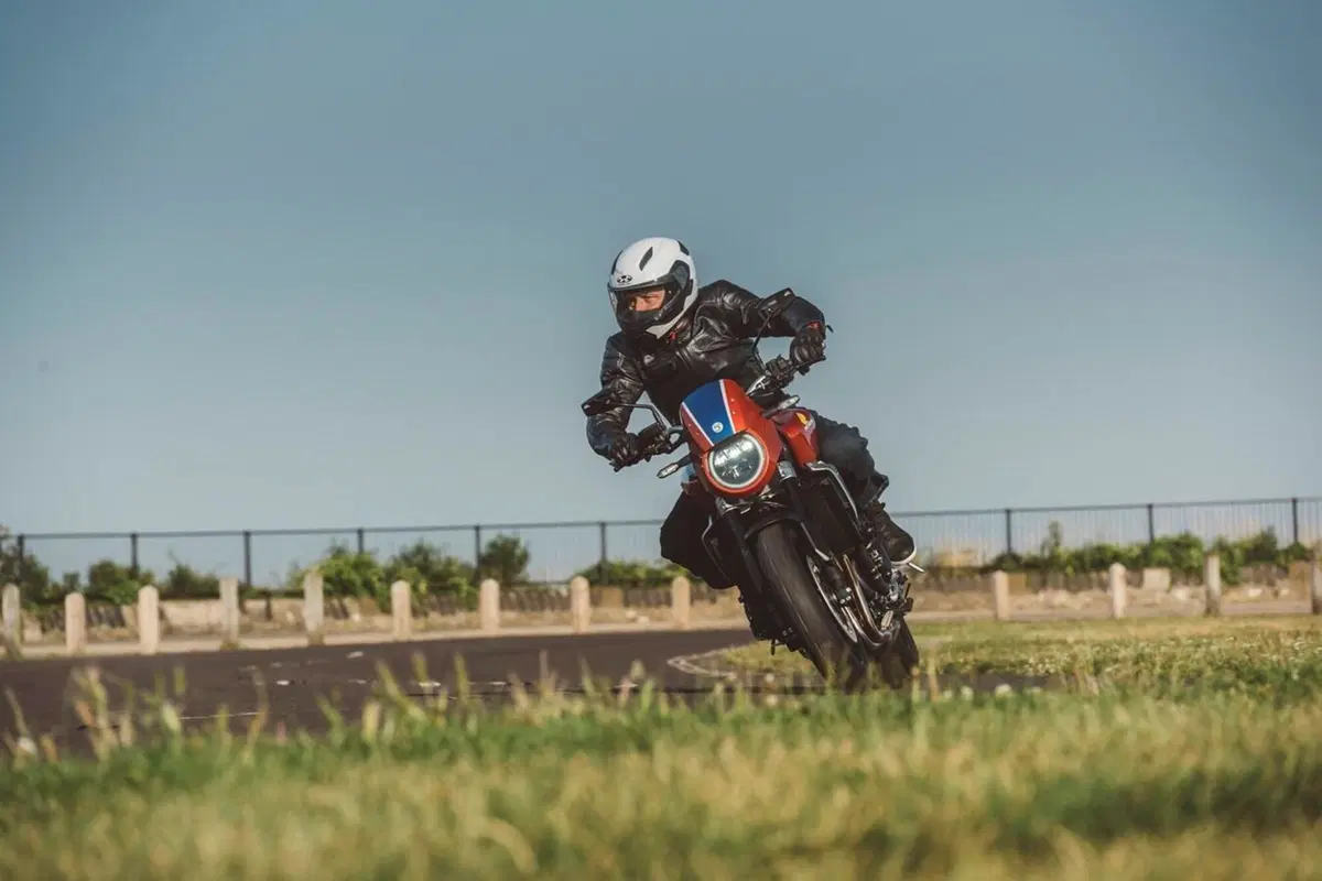 Honda CB1000 “5Four”. Svelata la serie speciale inglese (22)