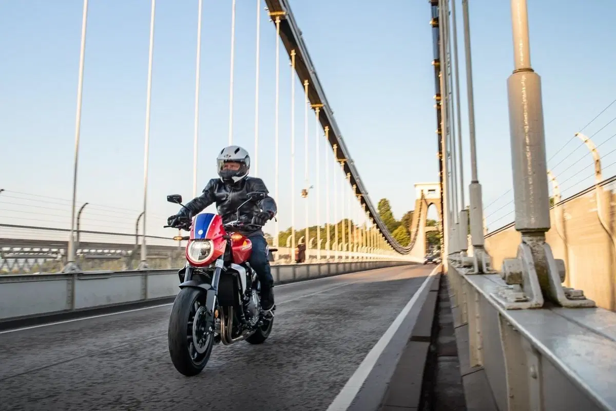 Honda CB1000 “5Four”. Svelata la serie speciale inglese (19)