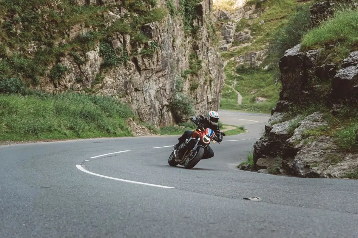 Honda CB1000 “5Four”. Svelata la serie speciale inglese (43)
