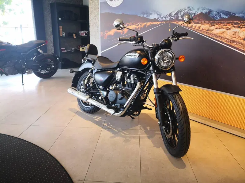 Royal Enfield Meteor 350 (2021 - 26) (3)