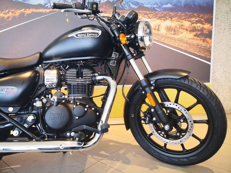 Royal Enfield Meteor 350 (2021 - 26) (6)