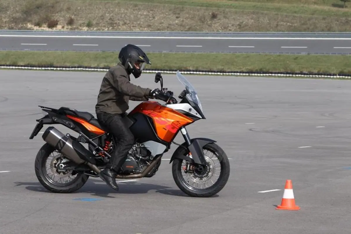 KTM 1190 Adventure con Bosch MSC, la nostra prova su strada (3)