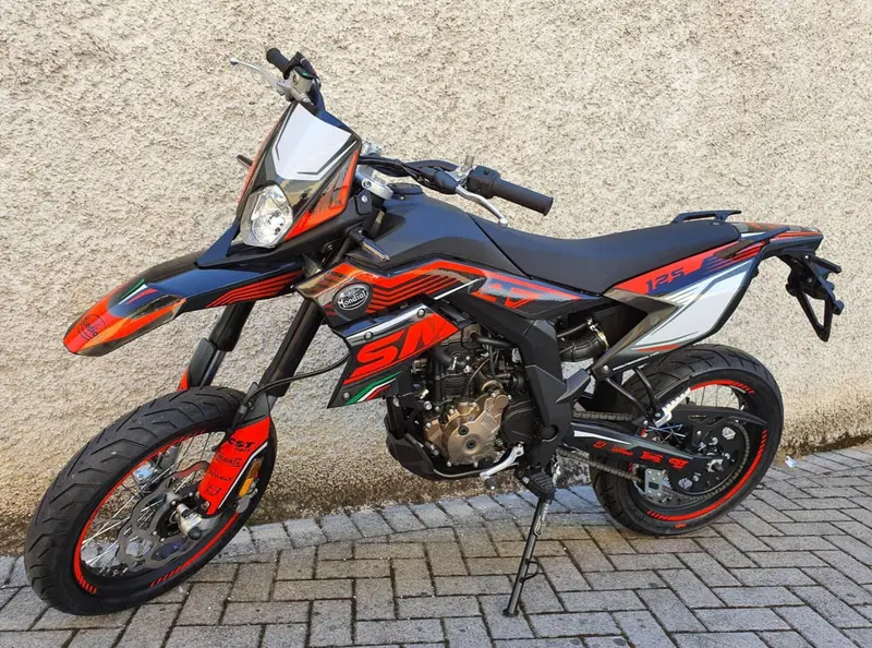 FB Mondial SMX 125 Supermotard (2020) (2)