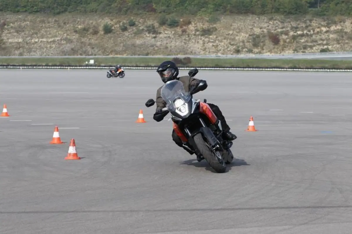 KTM 1190 Adventure con Bosch MSC, la nostra prova su strada (14)