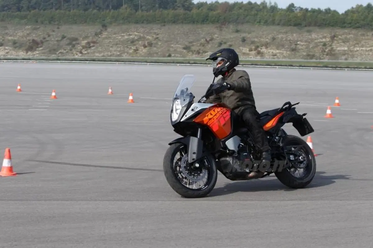 KTM 1190 Adventure con Bosch MSC, la nostra prova su strada (17)