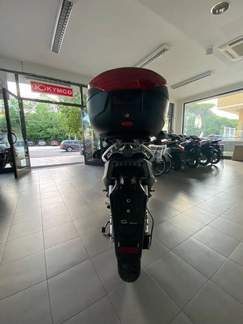 Lifan E4 L1e (2021 - 26) (3)