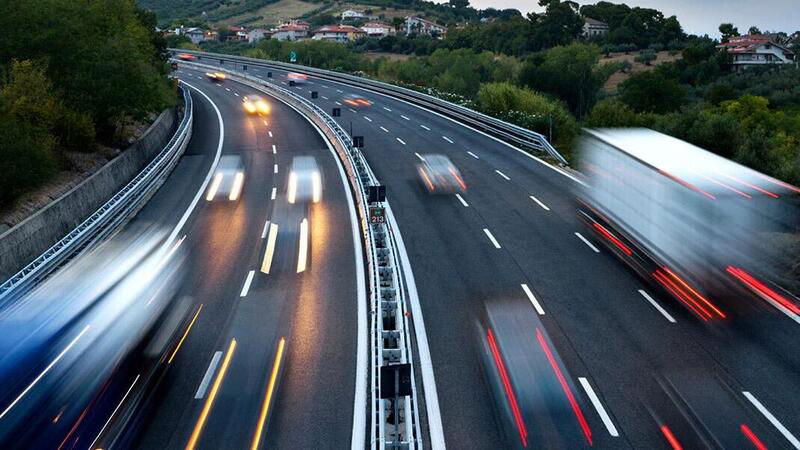 Traffico in autostrada. Ecco le giornate da bollino nero o rosso