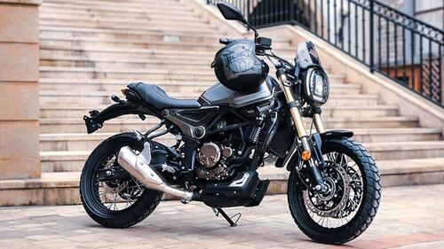 VOGE 300 ACX: ecco la nuova Scrambler (3)