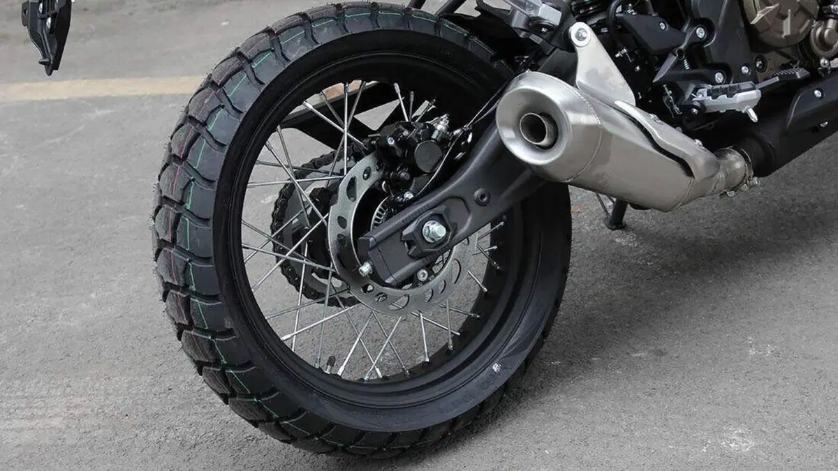 VOGE 300 ACX: ecco la nuova Scrambler (12)