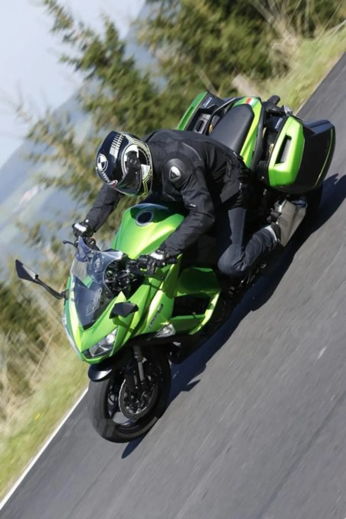 Kawasaki Z1000SX ABS (14)
