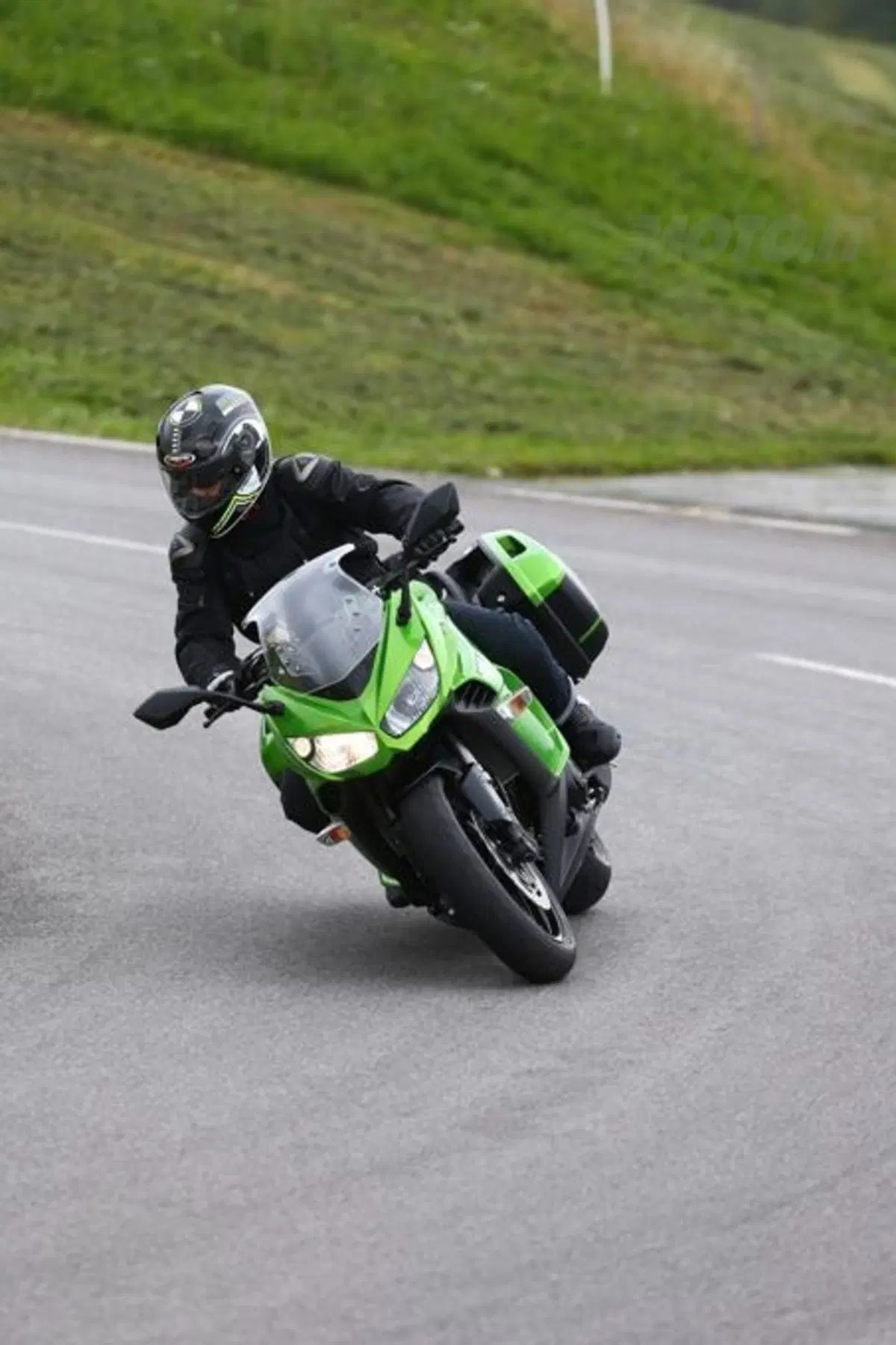 Kawasaki Z1000SX ABS (16)