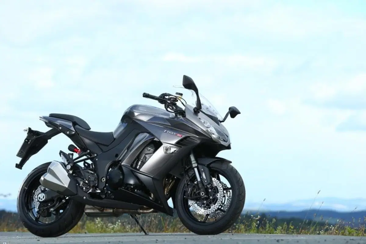 Kawasaki Z1000SX ABS (23)