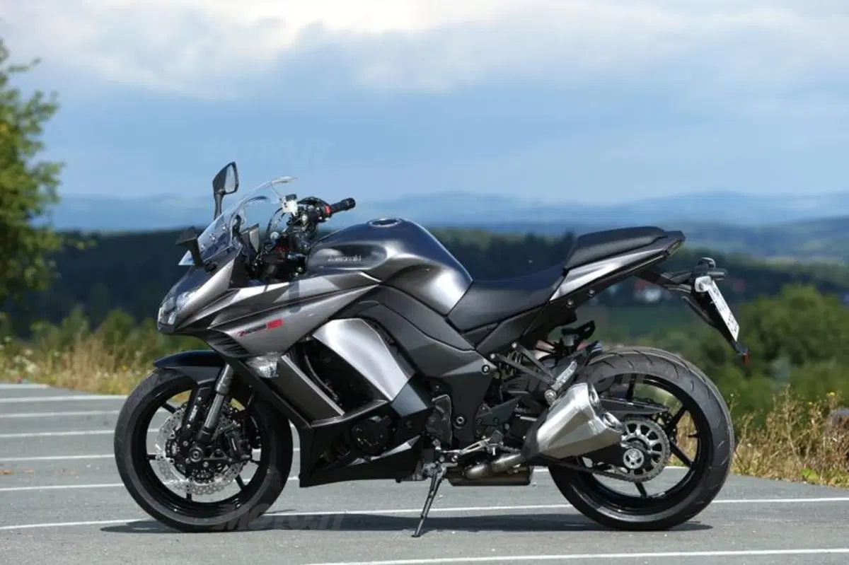 Kawasaki Z1000SX ABS (25)