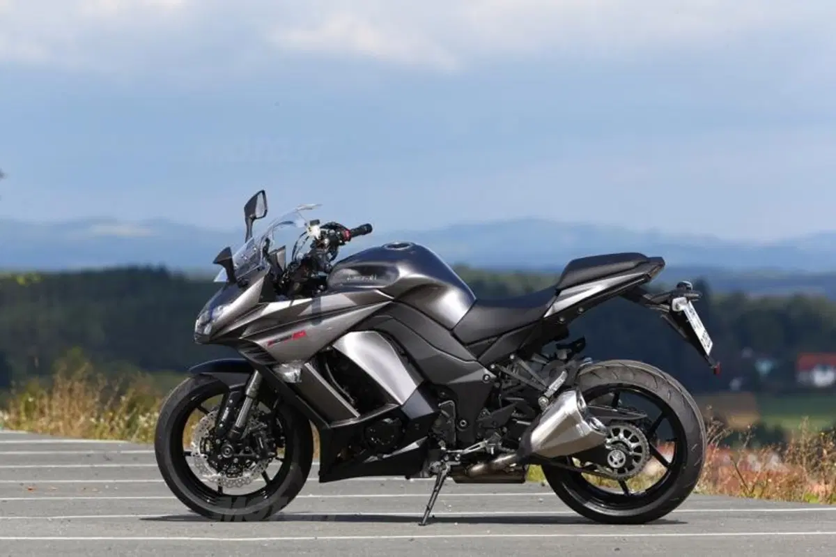 Kawasaki Z1000SX ABS (27)