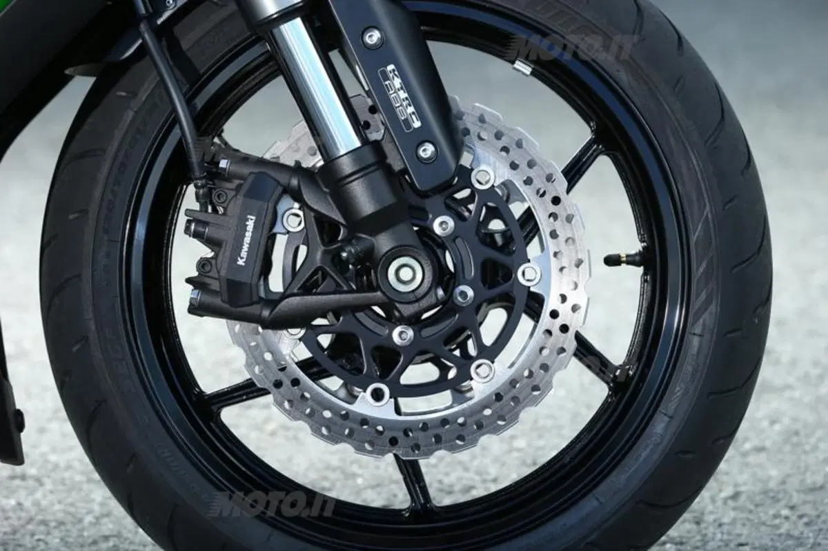Kawasaki Z1000SX ABS (43)