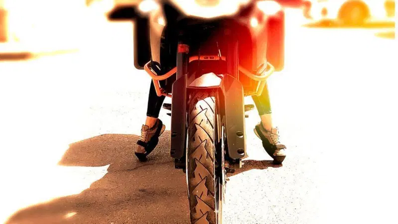 UpBikers: fino a 4 centimetri di "aiuto" per appoggiare i piedi a terra