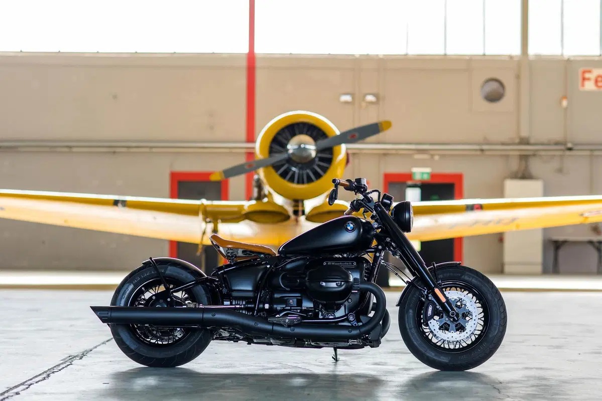 Rockbob: la BMW R 18 diventa Bobber con le parti speciali Wunderlich (2)