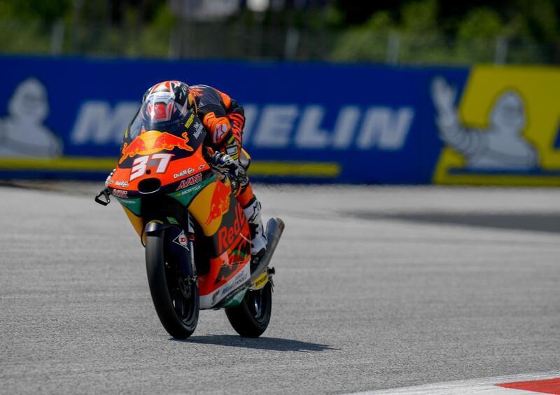 MotoGP 2021. GP di Stiria al Red Bull Ring: Pedro Acosta vince in Moto3, a Marco Bezzecchi la Moto2