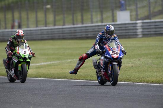 Most. Toprak Razgatlioglu (Yamaha) precede Jonathan Rea (Kawasaki)