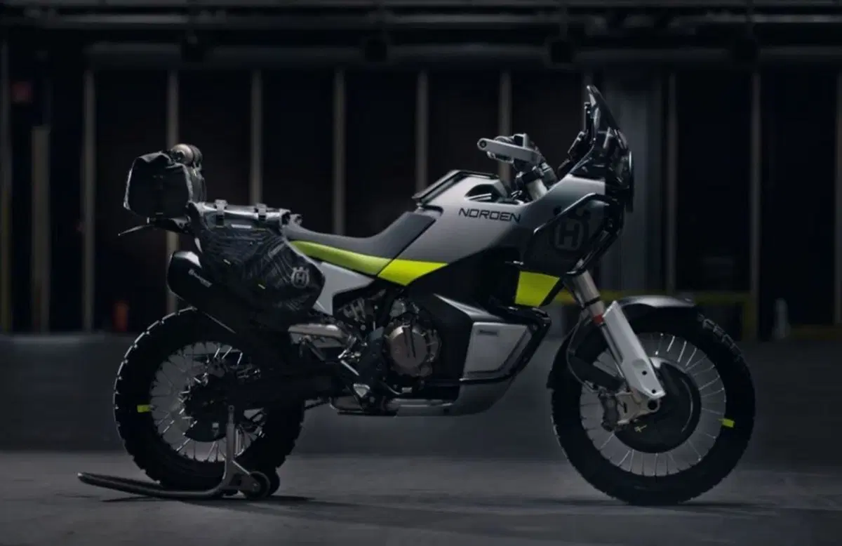 Husqvarna Norden 901. Il lancio si avvicina [Video]