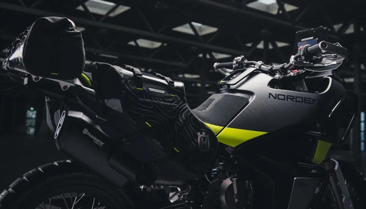 Husqvarna Norden 901. Il lancio si avvicina [Video] (7)